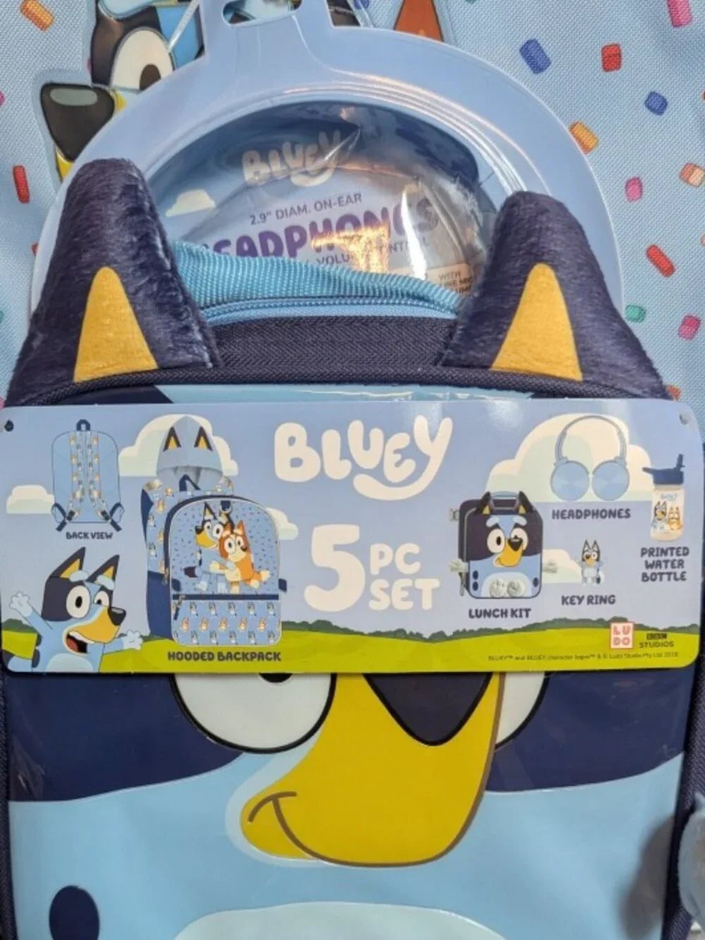 NWT Bluey 5-Piece Backpack Set: Backpack, Lunch Bag, Headphones & More